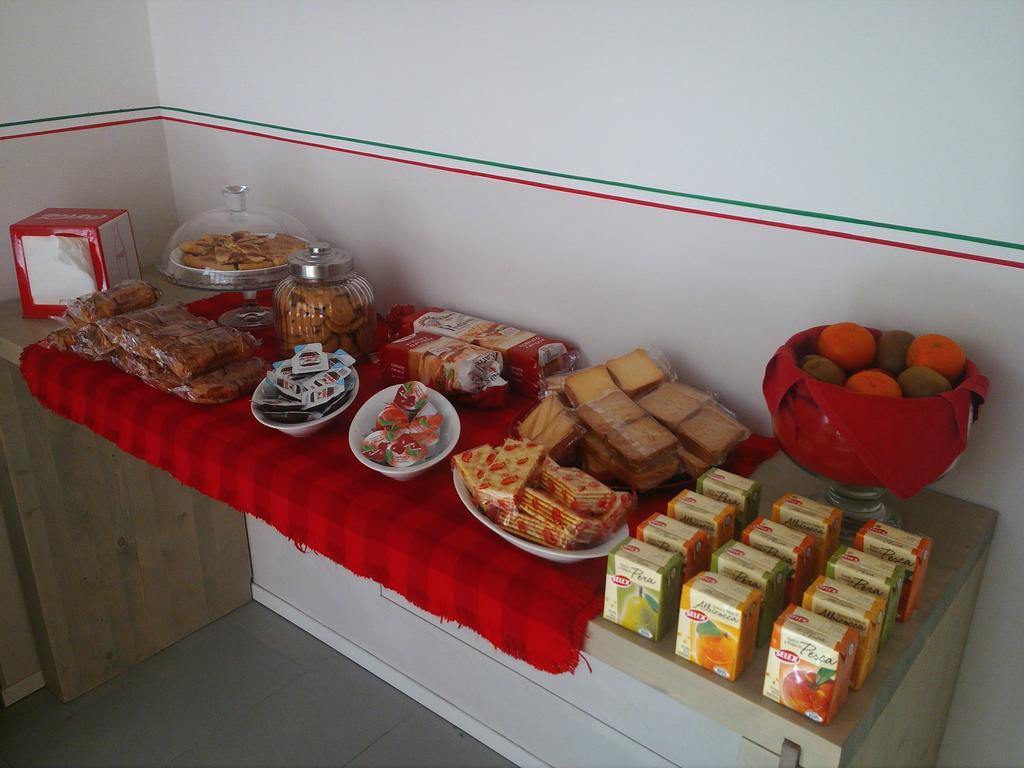 Bella Italia Bed & Breakfast Bergamo Bagian luar foto