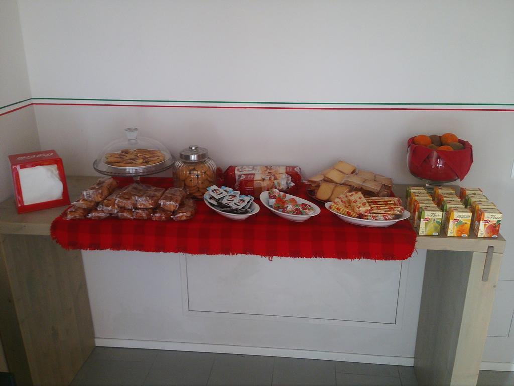 Bella Italia Bed & Breakfast Bergamo Bagian luar foto