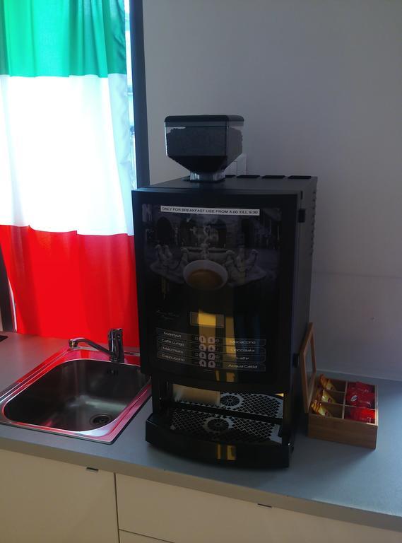 Bella Italia Bed & Breakfast Bergamo Bagian luar foto
