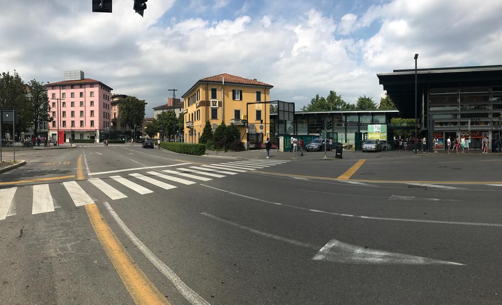 Bella Italia Bed & Breakfast Bergamo Bagian luar foto