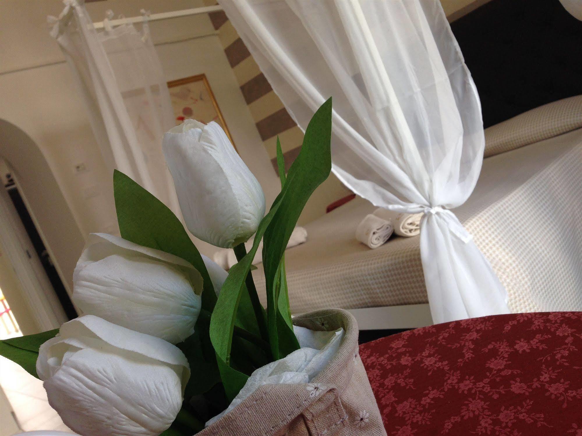 Bella Italia Bed & Breakfast Bergamo Bagian luar foto